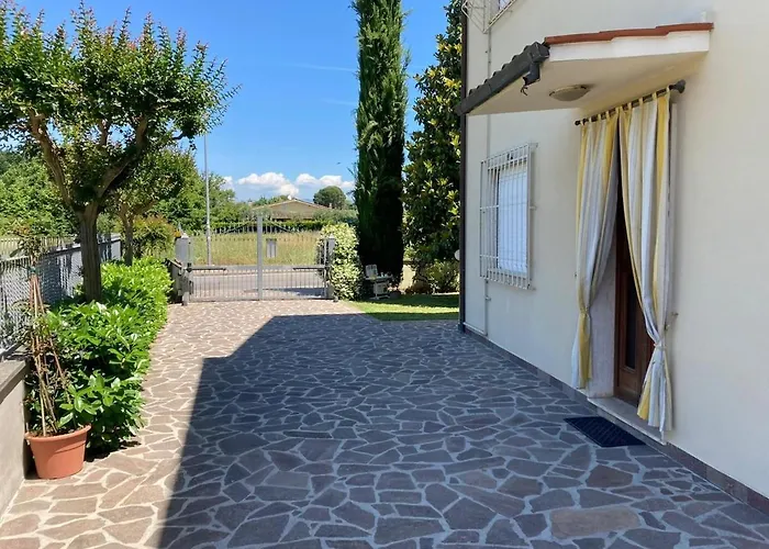 La Casina Di Loriana Apartamento *